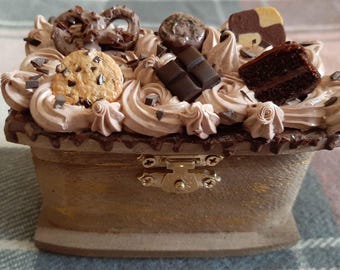 Decoden Trinket Box | Chocolate Themed Trinket Box | Jewelry Box | Treasure Box | Fake Cake Trinket Box