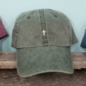 Christian saying pigment dyed dad hat, baseball handwritten. Pray, Be Kind, Cross-Faith dad cap, maroon, forest, navy. Embroidered cross hat image 2