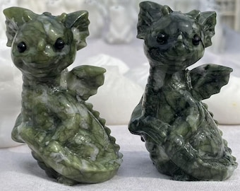 Hand-Carved Serpentine Crystal Dragon, Home Decor (3")