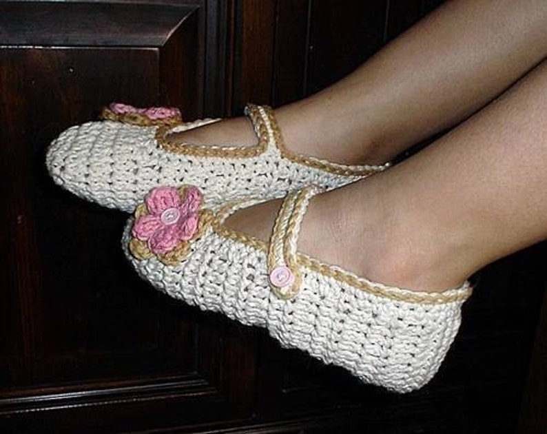 PDF Crochet Pattern MaryJanes Slippers With Flowers Sizes Preteen To Adult No. 8 image 2