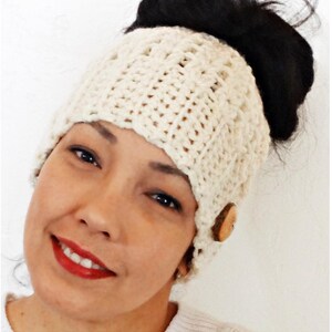 Messy Bun Beanie, Crochet Messy Bun Beanie, Top Knot Beanie, Bun Hat, Crochet Bun Hat, Ponytail Beanie, Ponytail Hat, Messy Bun hat, CREAM image 1