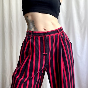 Vintage Gestreifte Baumwoll Twill Hose: Rot & Schwarz plissierte Hose, Größe S