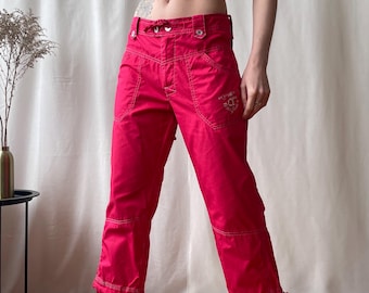 Vintage Cotton Cargo Capri Pants - Vibrant Reddish-Pink Mid Rise Capri Trousers