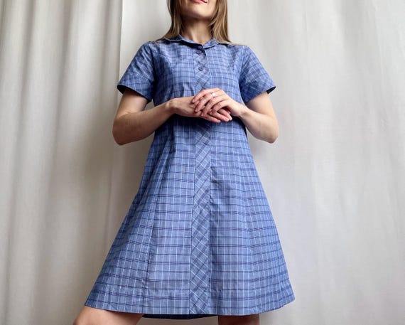 Vestido camisero vintage de cuadros azules con cuello a cuadros