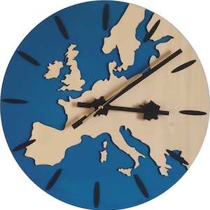 Horloge Murale Europe en Bois – Carte de l’Europe & Aiguilles France