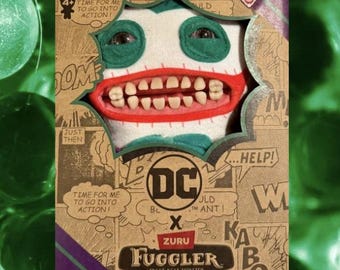 Muñeco de peluche novedoso / Juguete de peluche inusual / Decoración de escritorio o estante