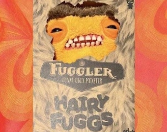 Peluche espeluznante y tierno / Personaje de peluche divertido / Coleccionable