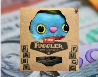 Peluche extraño / Criatura de peluche peculiar / Objeto de colección único