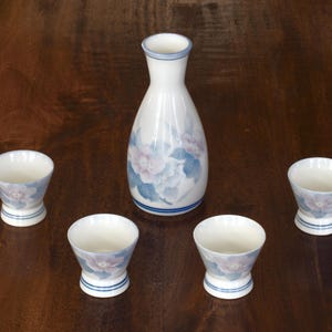 Vintage Japanese Sake Set