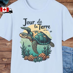 Jour de la Terre T-Shirt, französischsprachiges Earth Day Shirt, Meeresschildkröten-Erdkugelkarte, Korallen-tropischer Fisch, 22