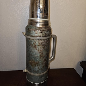 Termo de vacío Aladdin Stanley A83 antiguo imagen 5
