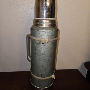 Termo de vacío Aladdin Stanley A83 antiguo imagen 4
