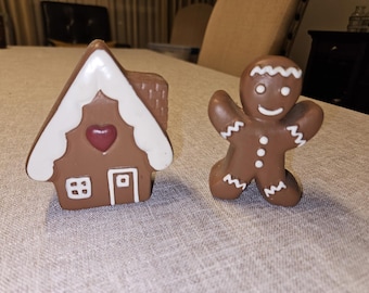 Gingerbread salt & pepper shakers