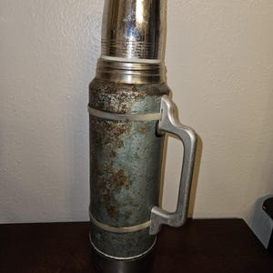 Termo de vacío Aladdin Stanley A83 antiguo imagen 3
