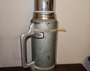 Vintage Aladdin Stanley Vaccum Thermos A83