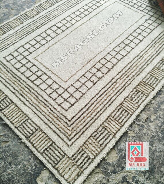 幾何学模様の手織りウールラグ モダンなマルチカラーデザインラグ、手織りの幾何学模様のウールラグ