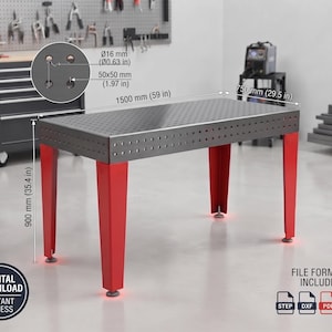 Puede incluir: Una mesa de soldadura rectangular de metal con una superficie perforada gris oscuro y cuatro patas de color rojo brillante. La mesa mide 1500 mm de largo, 750 mm de ancho y 900 mm de alto. Los orificios tienen 16 mm de diámetro y 50x50 mm de separación.