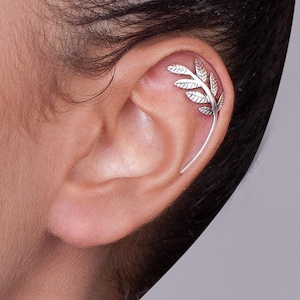 Silver Helix Earring- leaf helix stud, cartilage earring, ear piercing, leaves piercing, sterling silver helix, woodland helix