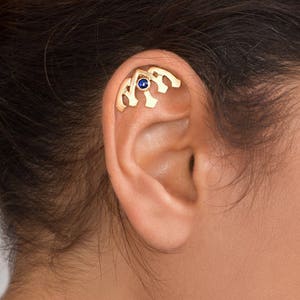 14k Gold Cathedral Cartilage Earring  - cartilage stud , ear piercing , gold cartilage earring, helix earring , gold ear piercing