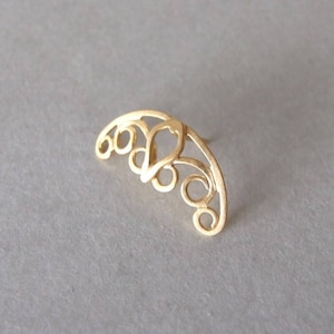 14k Gold Celtic Cartilage Earring - gold ear cuff , cartilage stud earring , elven gold ear piercing , ear piercing , celtic jewelry ,celtic