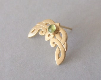 Gold Celtic Helix Piercing with Peridot - gold cartilage earring , celtic helix stud , helix earring , moon jewelry