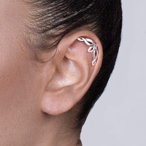 Sterling Silver Celtic Cartilage Earring: Helix Piercing