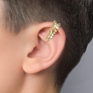 14k Gold Fern Ear Cuff - ear cuff no piercing , woodland ear cuff , woodland jewelry , ear cuff non pierced , leaf ear cuff