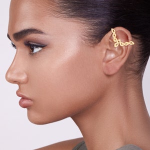 14k Gold Celtic V Shaped Ear Cuff - ear cuff non pierced , celtic ear cuff , statement ear cuff , elven ear cuff , celtic wedding
