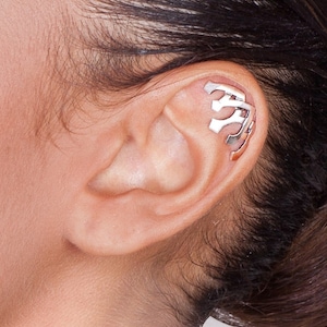 Silver Cathedral Cartilage Earring - cartilage earring , cartilage stud , silver ear cuff , ear piercing , helix earring , helix stud