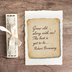 Envejece conmigo – Pegatina con cita de Robert Browning / Carta de amor vintage / Poesía romántica para regalar en aniversarios o bodas