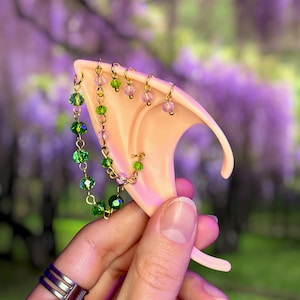 Oreilles de lutin roses et vertes - Oreilles de lutin réalistes à enfiler pour cosplay, costume de fée pour fête médiévale, manchettes d'oreilles de fée des bois