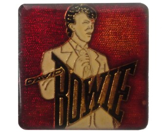 DAVID BOWIE vintage enamel pin button badge lapel glam rock fashion fame twin peaks
