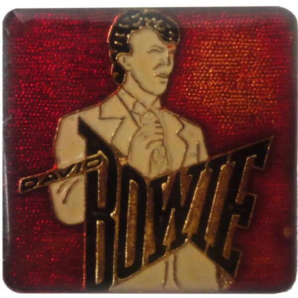 DAVID BOWIE vintage enamel pin button badge lapel glam rock fashion fame twin peaks
