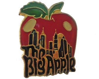 The Big Apple NEW YORK City vintage enamel pin lapel badge  I heart NY pinback