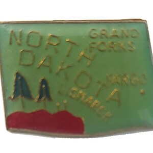 NORTH DAKOTA STATE vintage enamel pin lapel badge  landscape pinback