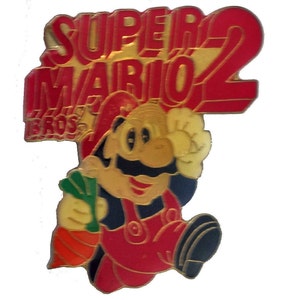 NINTENDO Super Mario Bros 2 video game vintage enamel pin lapel badge   NES SNES pinback