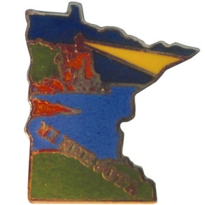 MINNESOTA STATE vintage enamel pin lapel badge  landscape Mafco pinback