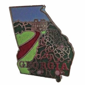 GEORGIA STATE vintage enamel pin lapel badge  landscape Mafco pinback