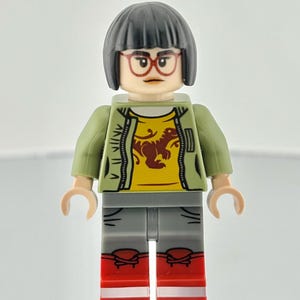 LEGO® Zia Rodriguez Minifigure – Jurassic World Fallen Kingdom – 2018 Retired Dinosaur Vet Scientist – LEGO® Jurassic Park Minifigure