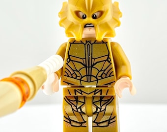 LEGO® Atlantean Guard Super Heroes DC Comics Minifigure – Angry Expression – 2017 Retired Minifig – Atlantis Guardian – Underwater Warrior