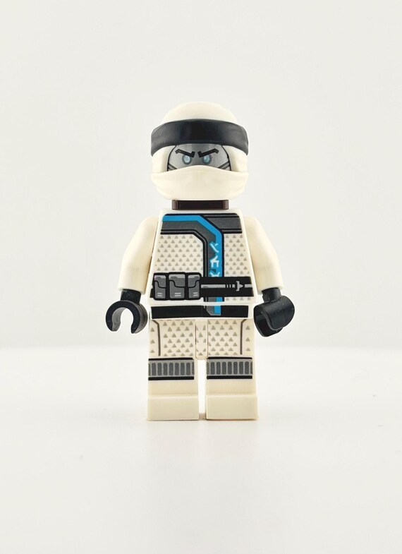 LEGO® Zane NINJAGO Minifigure – Harpoon-backed Warrior – Ice Ninja