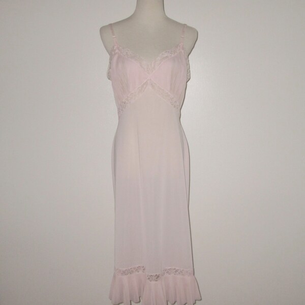 Vintage 1950s Pink Crystal Pleat Slip By Vanity Fair - Size 36