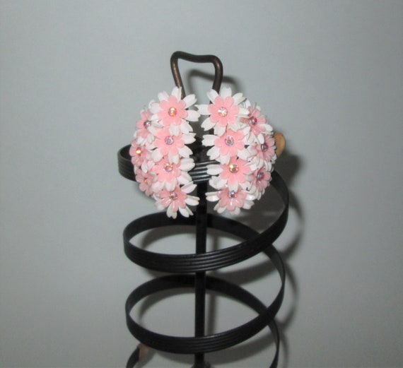 Vintage 1950s Pink Plastic Floral Earrings With R… - image 1