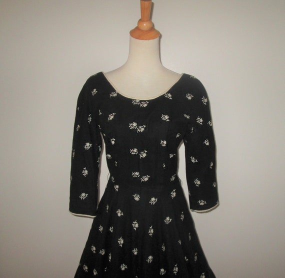 Vintage 1950s Black Floral Dress With Angora Acce… - image 2