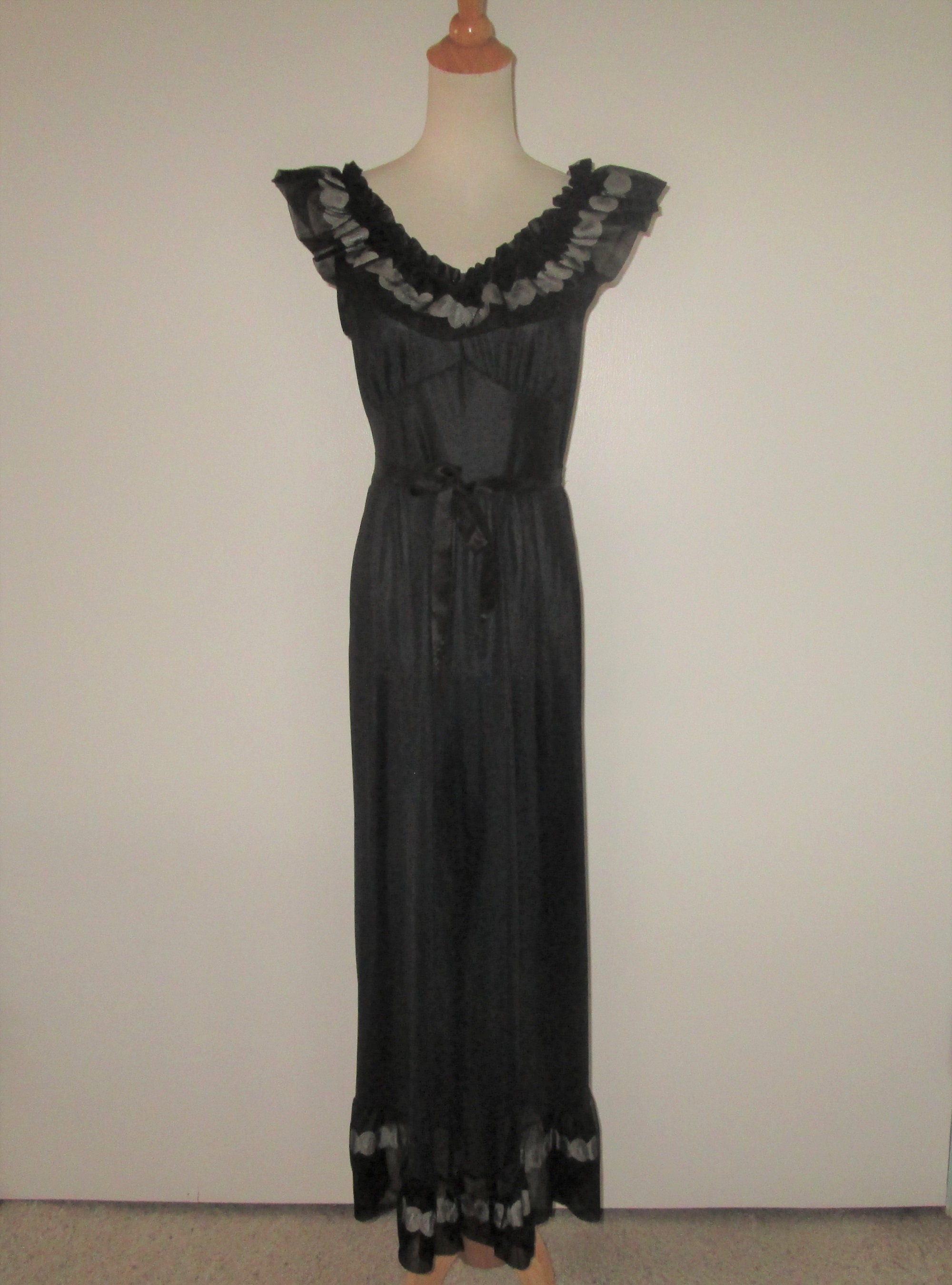 Vintage 1950s Black Nightgown With Hearts by Lovely Lingerie - Etsy