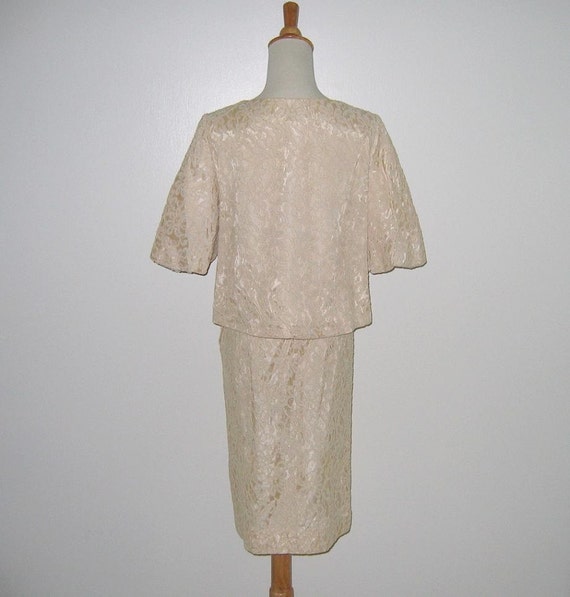 Vintage 1950s 1960s Beige Soutache Lace Suit Ense… - image 3