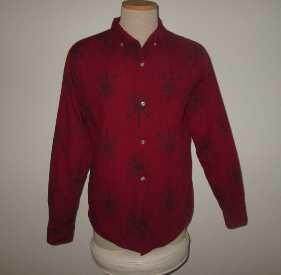 Vintage 1950s 1960s Red Novelty Print Shirt Unive… - image 1