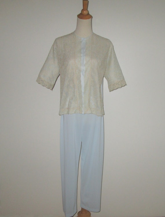 Vintage 1950s 1960s Blue Pajamas With Lace Accent… - image 2