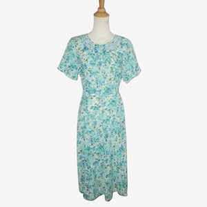 Vintage 1940s Floral Rayon Dress By Mynette - Size M - &quot;so wise about your size&quot;