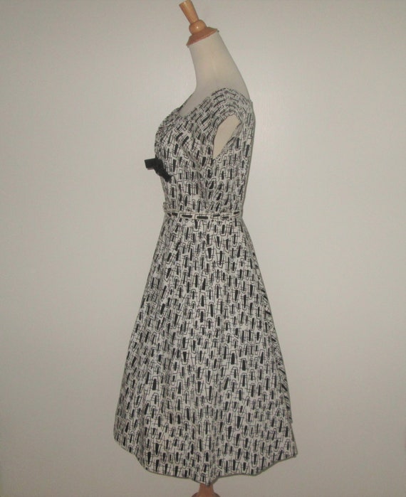 Vintage 1950s Black And White Dress By London Ori… - image 3